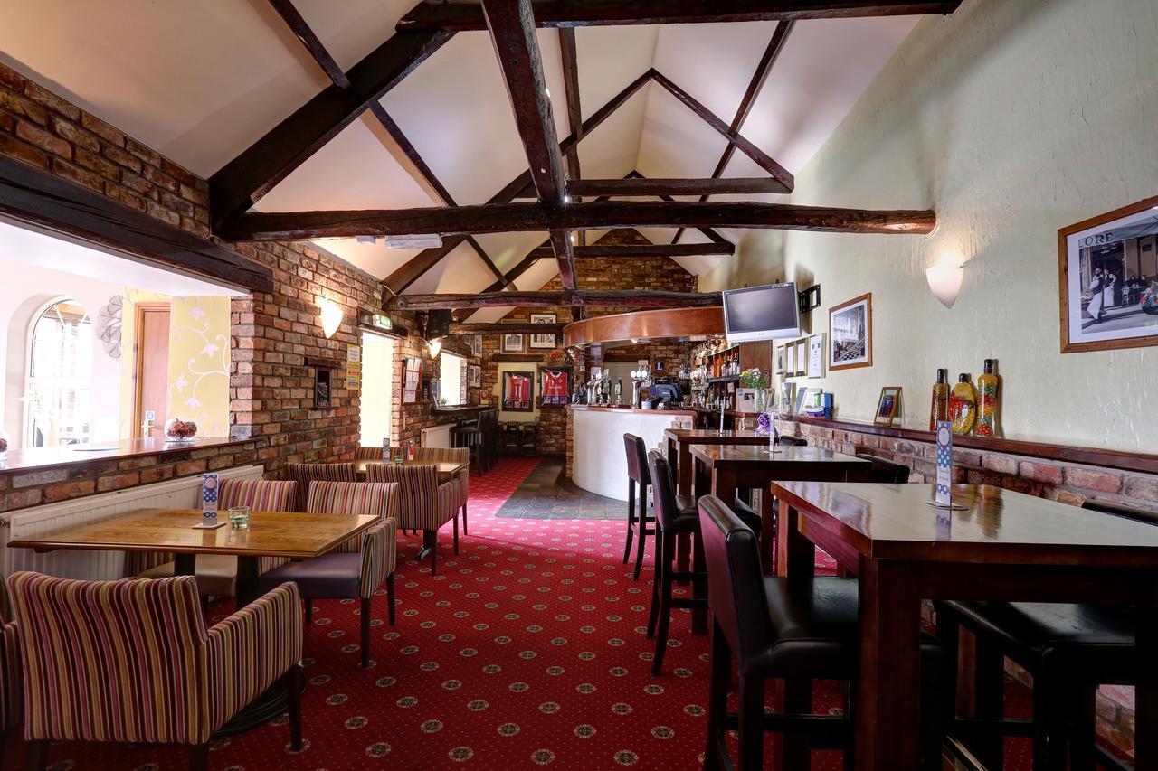 Manor Court Hotel Carnaby Buitenkant foto