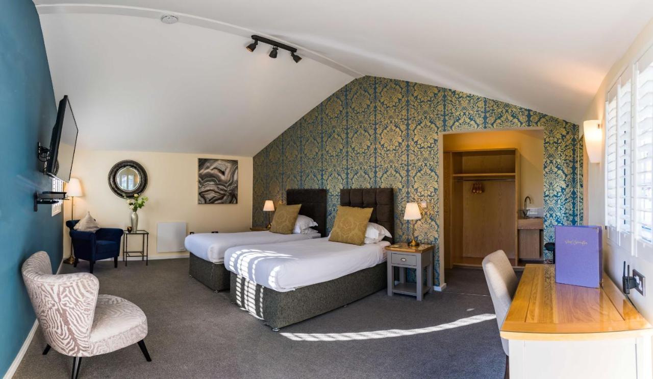Manor Court Hotel Carnaby Buitenkant foto